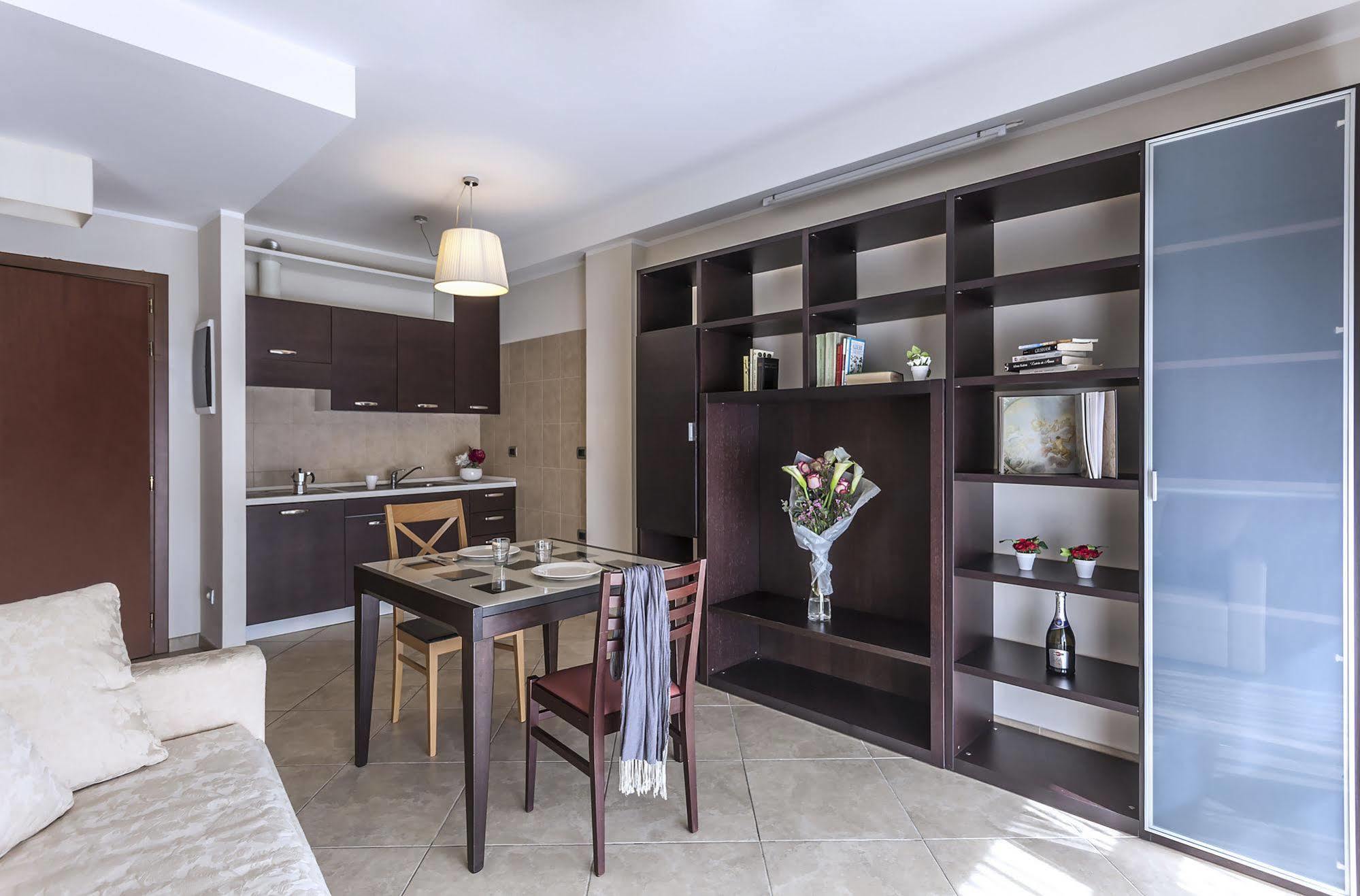 Aparthotel Anghel Siena Dış mekan fotoğraf