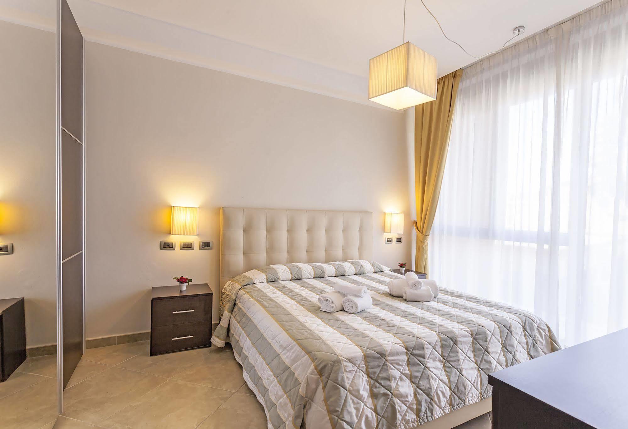 Aparthotel Anghel Siena Dış mekan fotoğraf