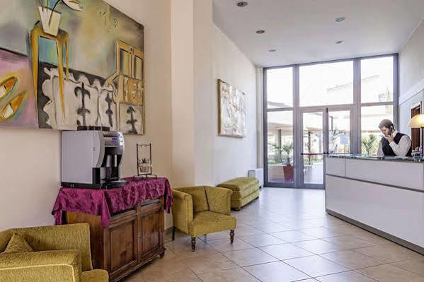 Aparthotel Anghel Siena Dış mekan fotoğraf