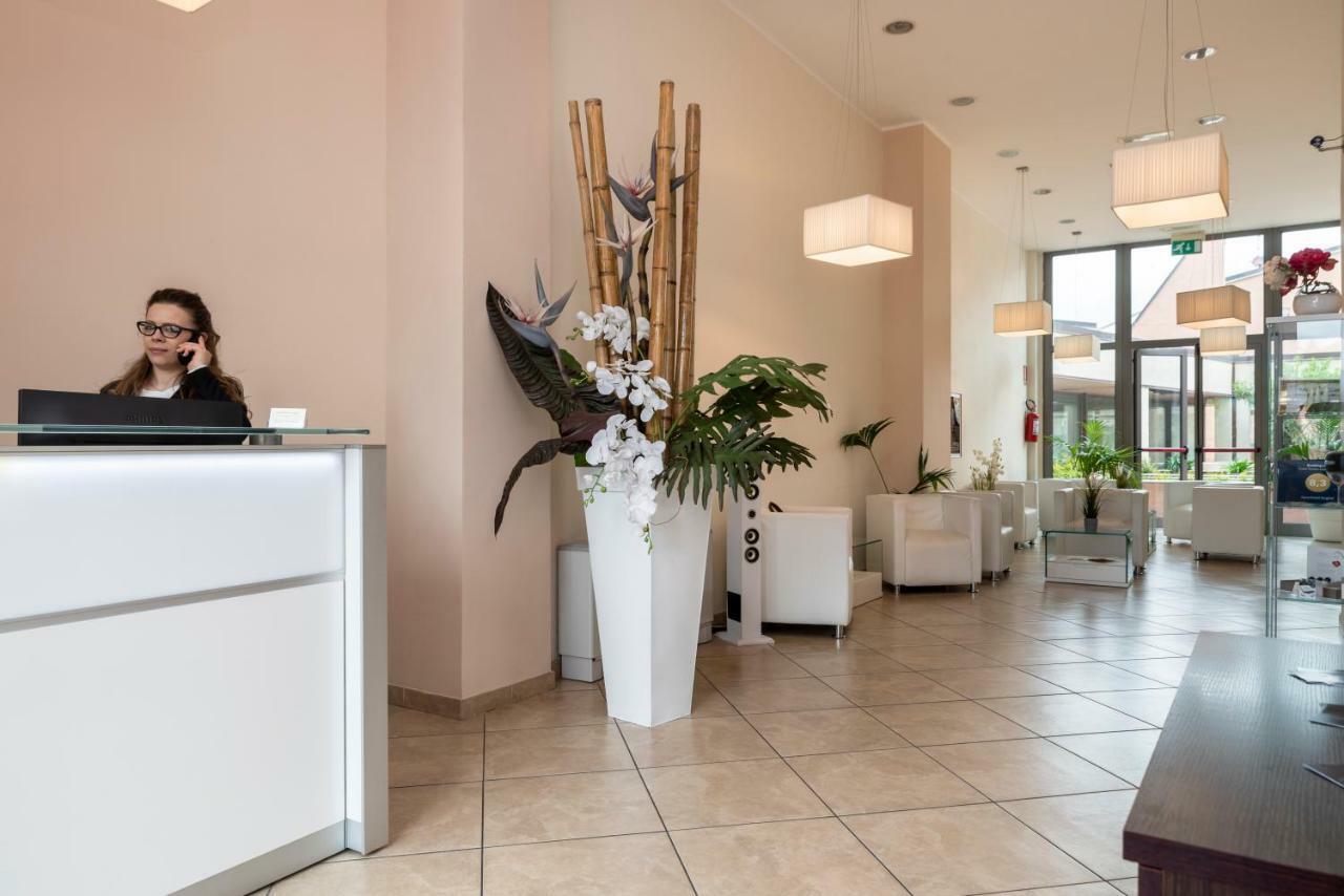 Aparthotel Anghel Siena Dış mekan fotoğraf